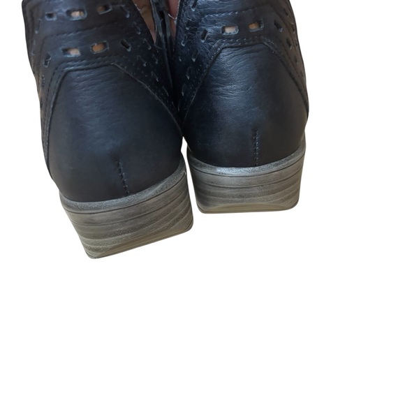 Naot Womens 37 Rivotra Ankle Boots Booties Die Cut Navy Leather Suede Silver - Picture 4 of 10